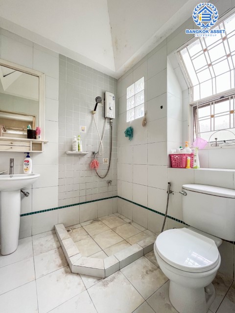 *****บ้านเดี่ยวมือสองย่านนนทบุรี ม.ชลลดา วัดลาดปลาดุก คุณภาพระดับ L&H เนื้อที่มากถึง 52.5 ตร.ว. ฟังก์ชัน 3 ห้องนอน 2 ห้องน้ำ 2 ที่จอดรถ แถมฟรี! 3 เครื่องปรับอากาศ และ 2 เครื่องทำน้ำอุ่น บนทำเลแห่งการเดินทาง ใกล้รถไฟฟ้าสายสีม่วง "สถานีคลองบางไผ่" และทางด่วน "กาญจนาภิเษก"